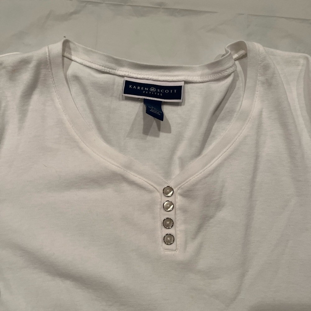 Karen Scott Petite white shirt. Size petite large - Picture 12 of 15